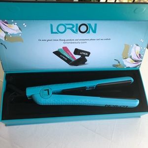 NWT Lorion Ceramic flat iron